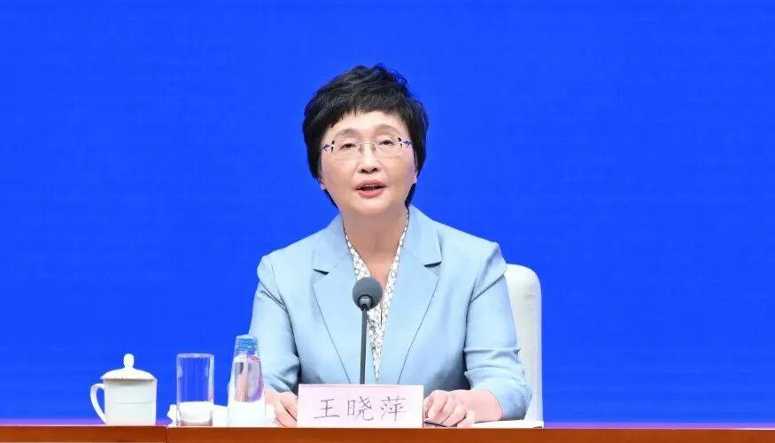 开云体育APP下载-2026养老金“22连涨”稳了！工龄满40年，挂钩调整更吃香吗？