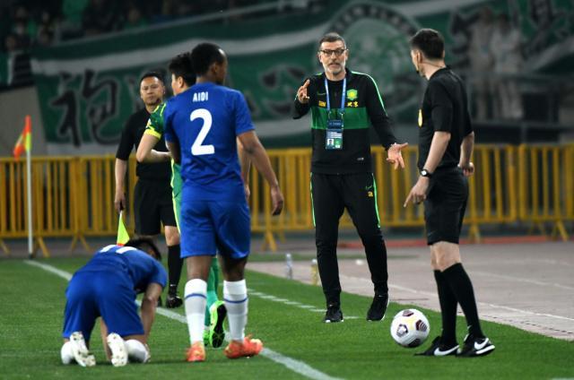 开云体育APP下载-连续遭上海双雄高空轰炸 国安摇滚主帅谱好战曲？